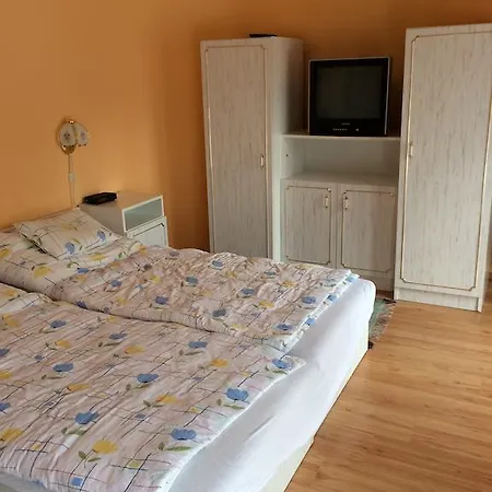 Penzion Koma Panzio & Etterem *